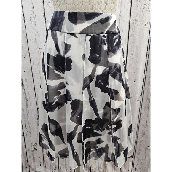 LM Women's 10 Carmen Marc Valvo 100% Silk Black & White A-Line Dressy‎ Skirt EUC - Picture 1 of 8